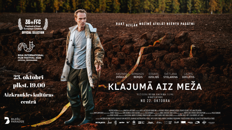 Klajumā aiz meža