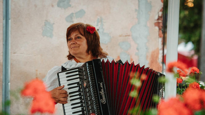 spēle akerdeonu