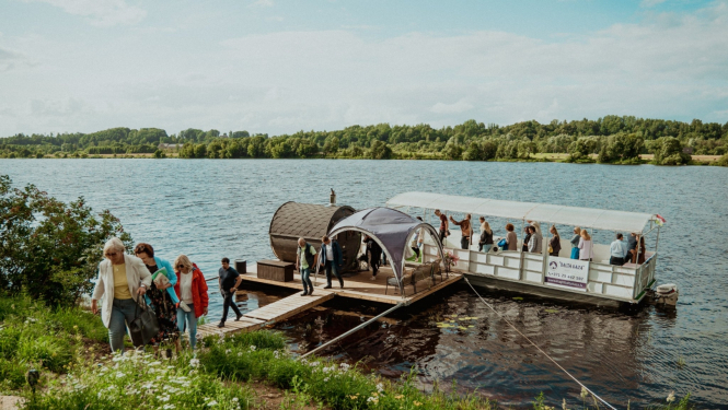 Uzņēmēji tiekas “Pie Daugavas”