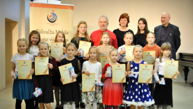 berni ar diplomiem