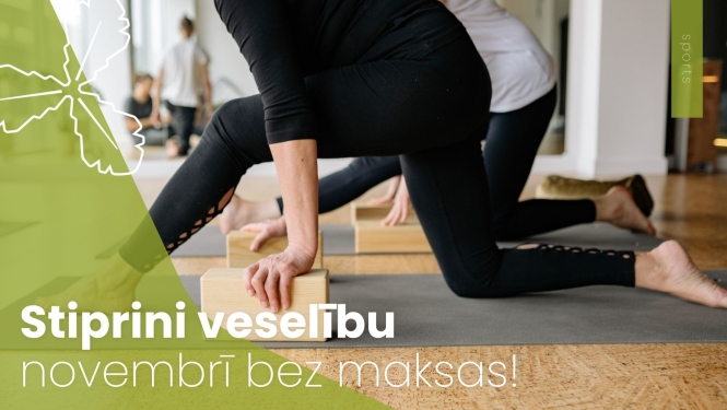 cilvēki nodarbojas ar jogu