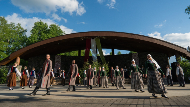 dejotāji