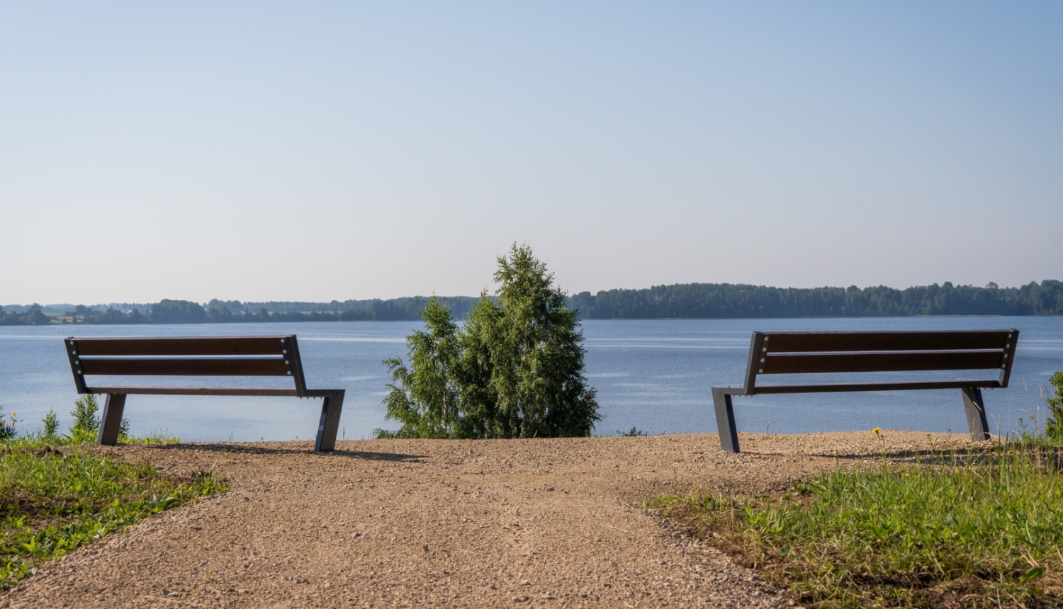 divi soli, skats uz Daugavu
