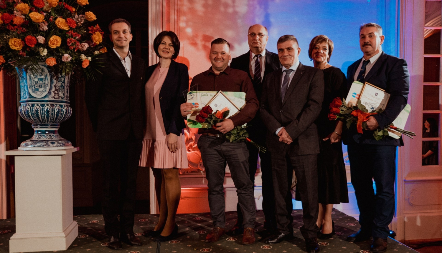 laureāti un pasvladības vadība