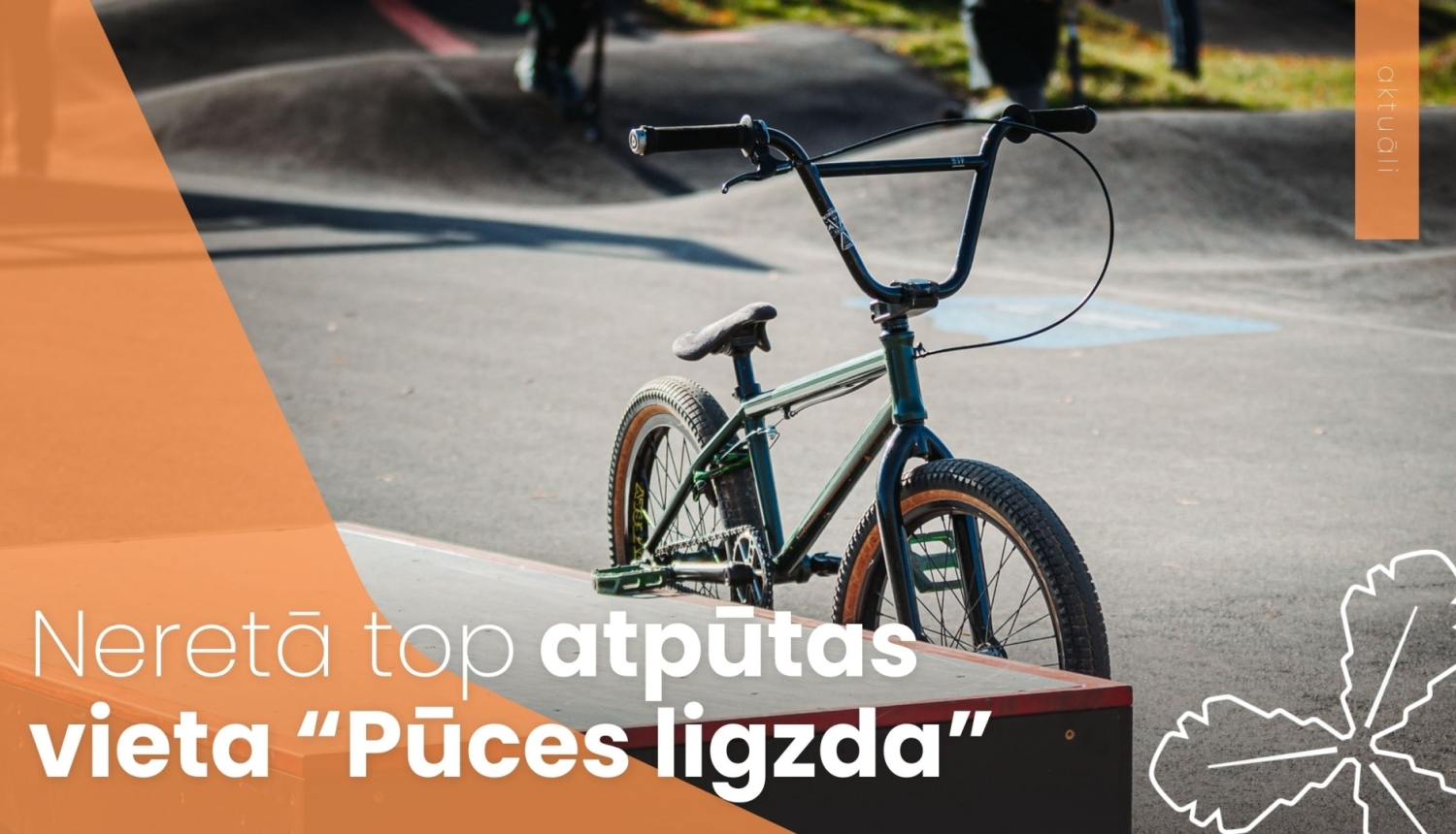 bmx ritenis nolikts pie rampas
