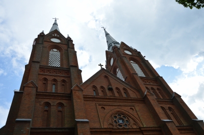 Vilkijas baznīcas torņi