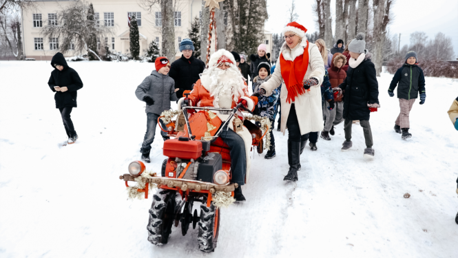 kamanas pavada bērni