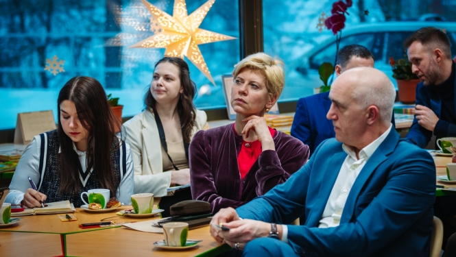 izglītības un zinātnes ministre viesojas novadā