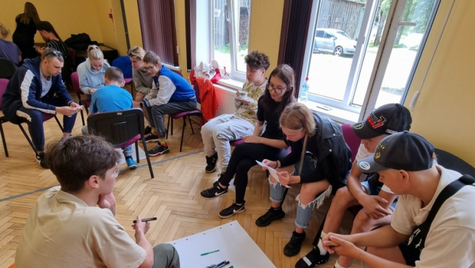 diskusija aplī