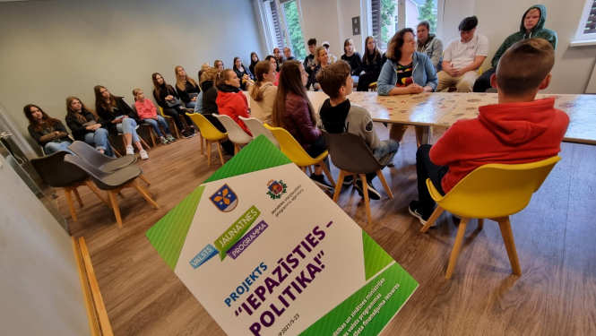 iepazīsties- politika foto no semināra