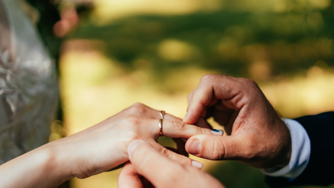 pāris mij gredzenus