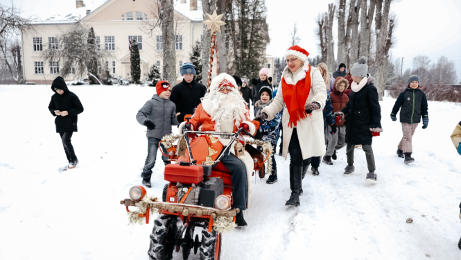 kamanas pavada bērni