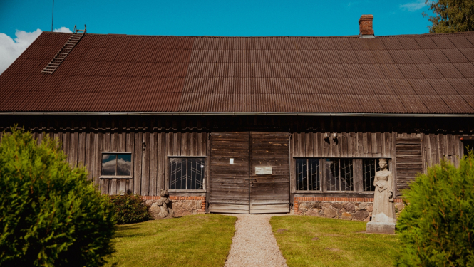 Tēlnieka Voldemāra Jākobsona memoriālā māja