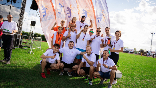 pirmās vietas ieguvēju kopbilde