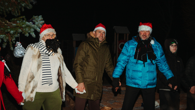 Rūķi vienojas kopīgā dziesmā