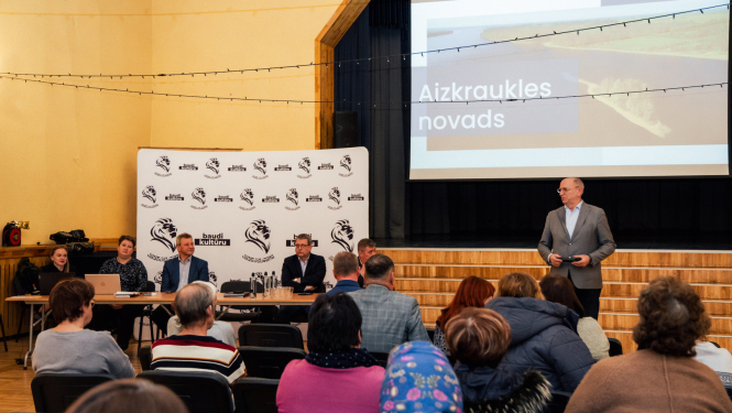 iedzīvotāju tikšanās ar pašvaldības vadību