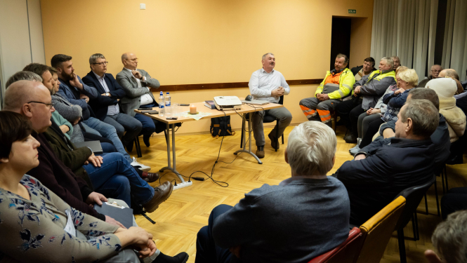 iedzīvotāju tikšanās ar pašvaldības vadību