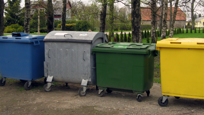 Atkritumu laukums koknesē