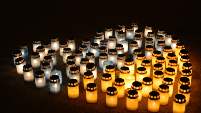 Atbalsts Ukrainai - svecītes