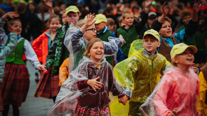Dziesmu un deju svētku dalībnieki