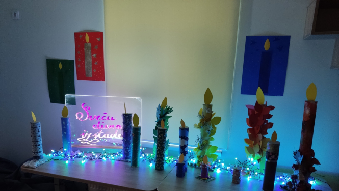 Pļaviņu dienas aprūpes centrā lej sveces