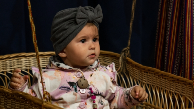 Jaunjelgavā sumina pērn dzimušos mazulīšus