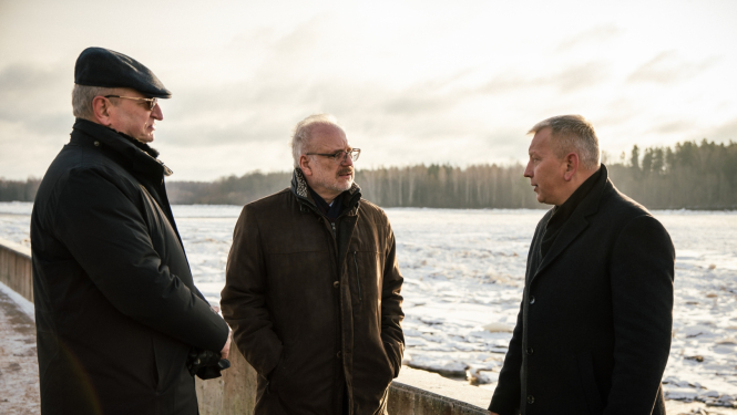 Prezidents un pašvaldības pārstāvji Pļāviņās