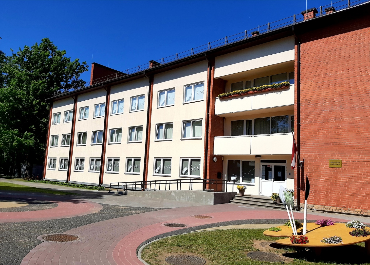 Skrīveru Mūzikas un mākslas skola