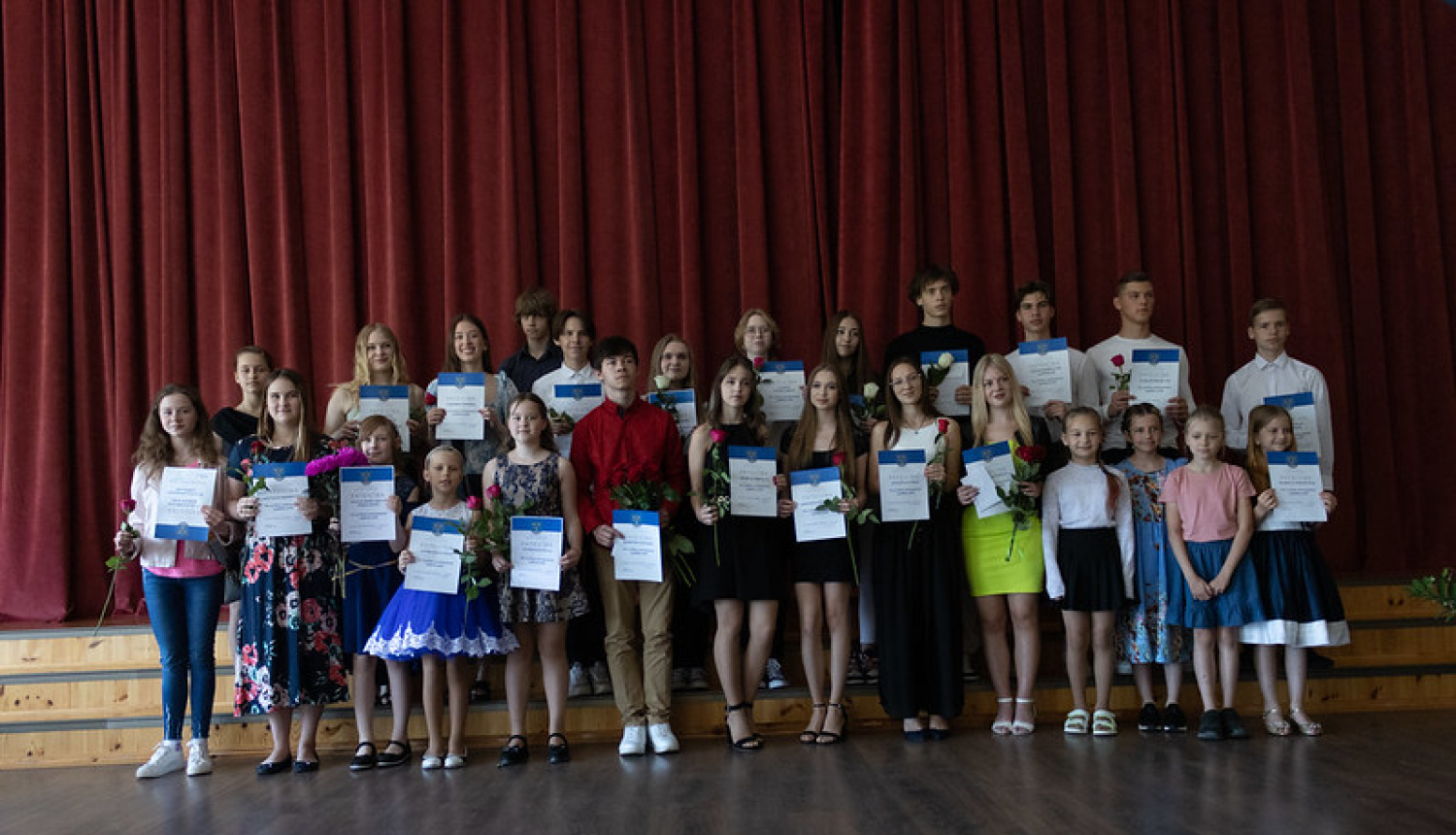 Izcilāko skolēnu godināšana Neretas, Kokneses un Pļaviņu apvienībā