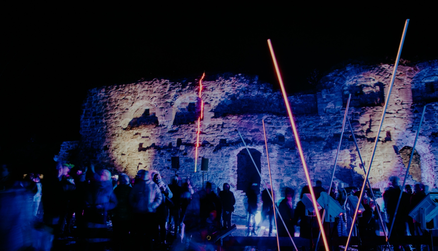 Multimediāls gaismas uzvedums "Vēstules no kosmosa"