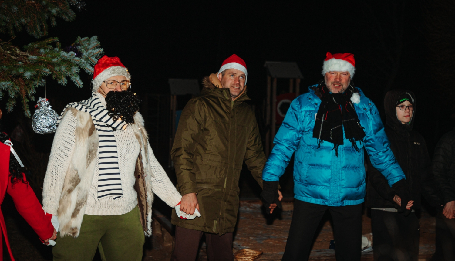 Rūķi vienojas kopīgā dziesmā