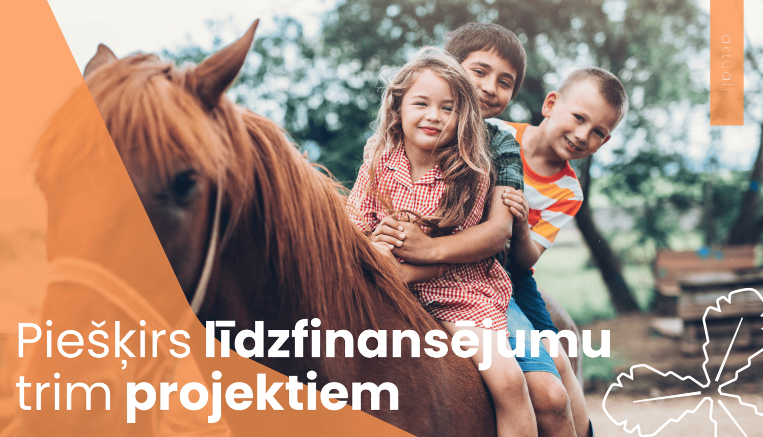 Trīs bērni uz zirga