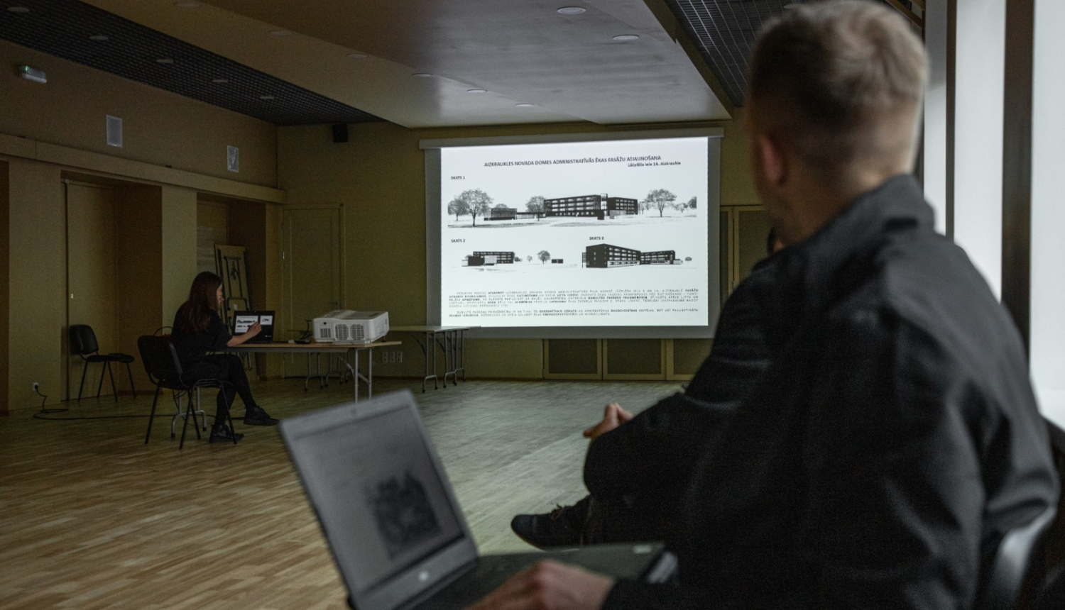 Prezentācija par pašvaldības ēkss pārbūves plāniem