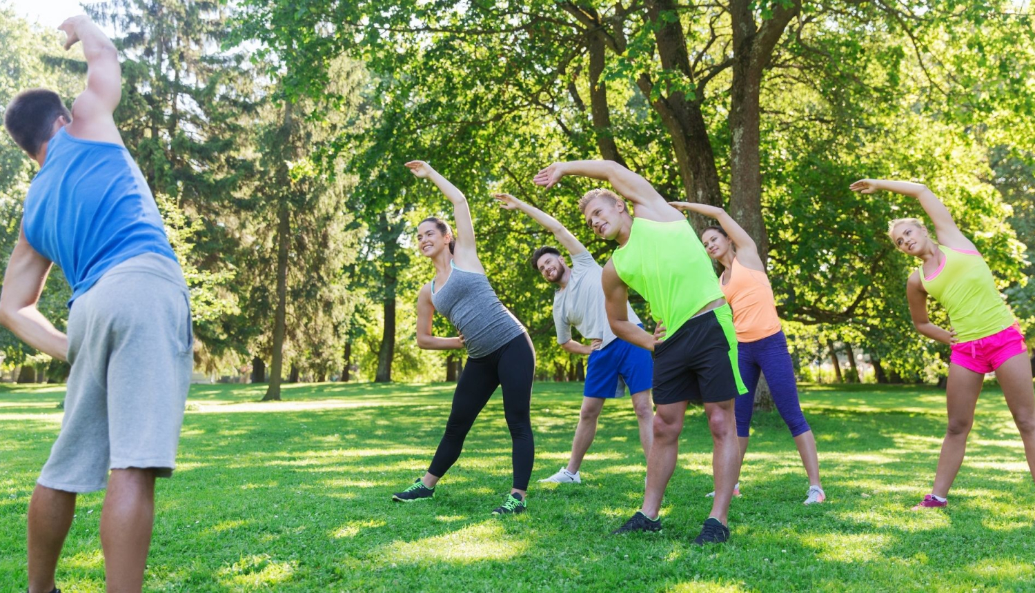 vingrošana pieaugušajiem pie dabas