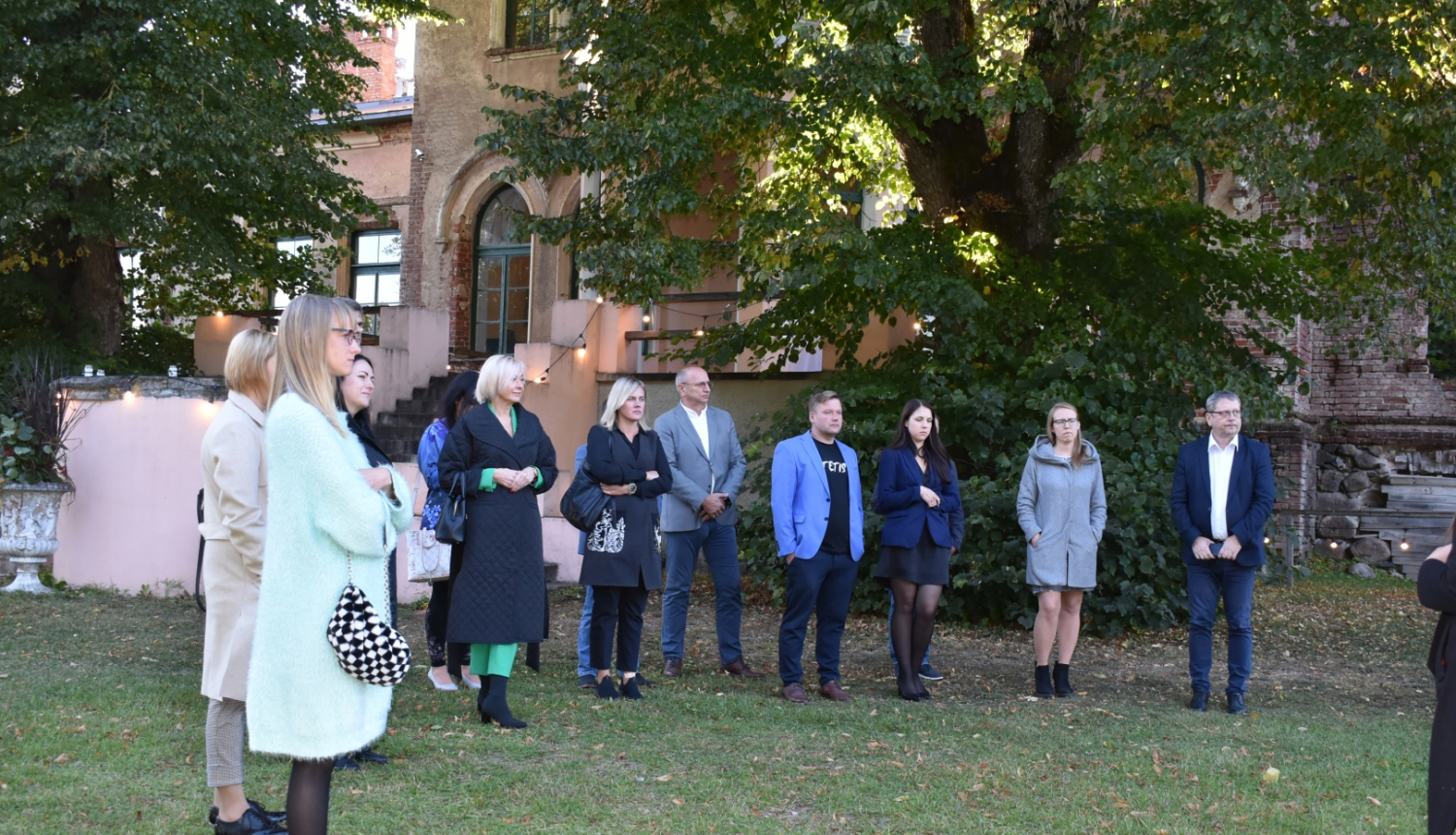 Uzņēmēji tiekas Odzienas pilī