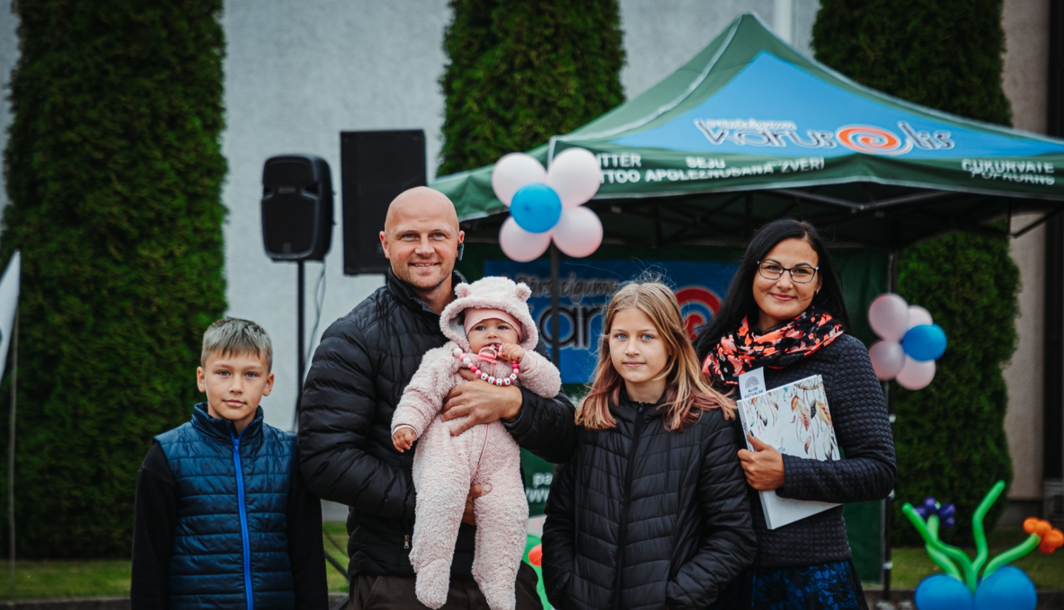 Tēva dienā sveic Aizkraukles bērniņus