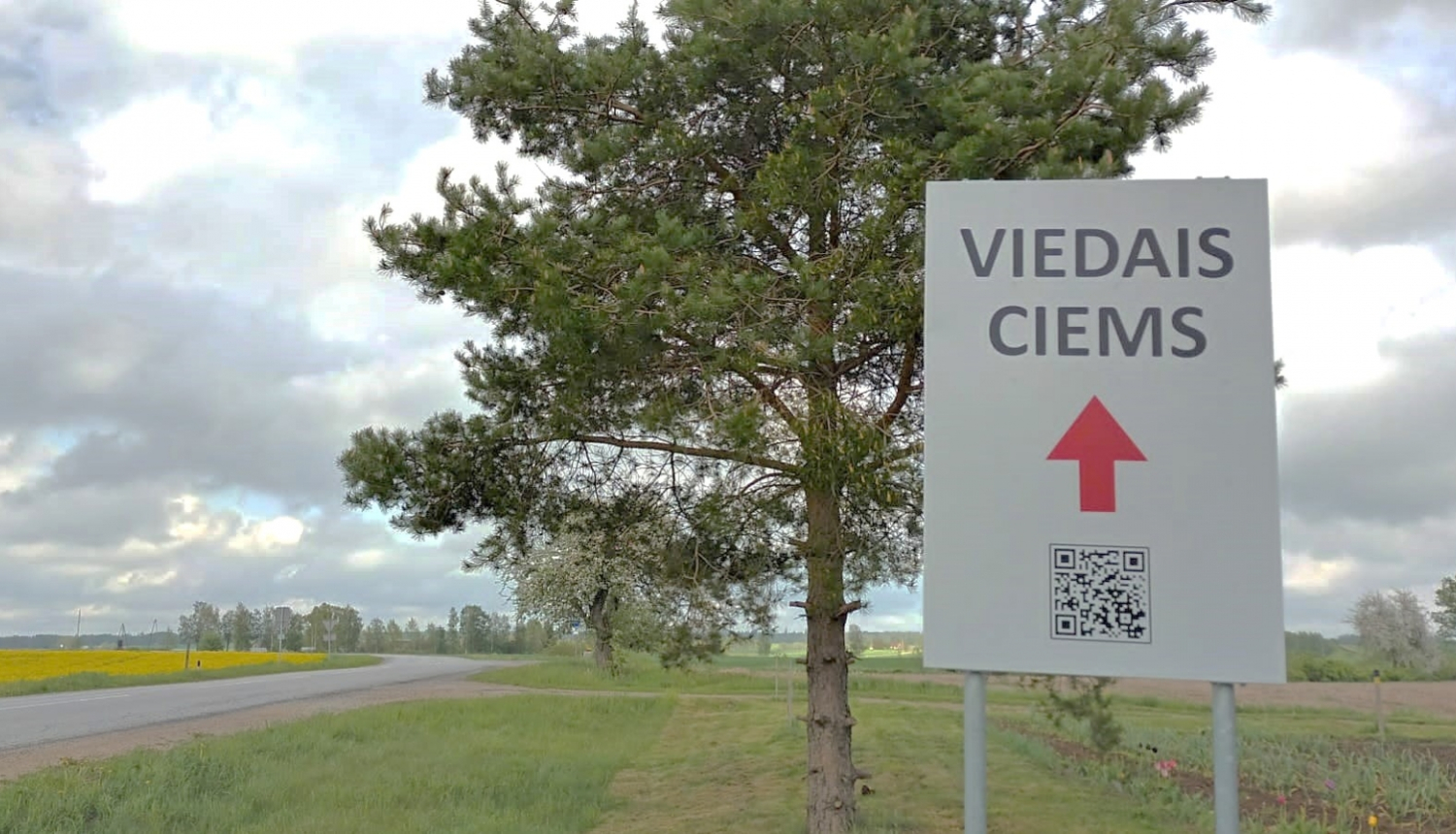 Viedais ciems baneris