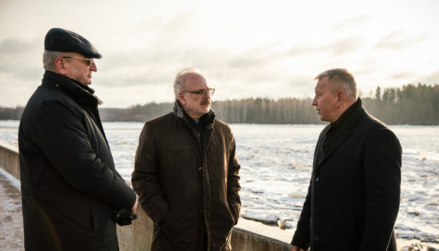 Prezidents un pašvaldības pārstāvji Pļāviņās