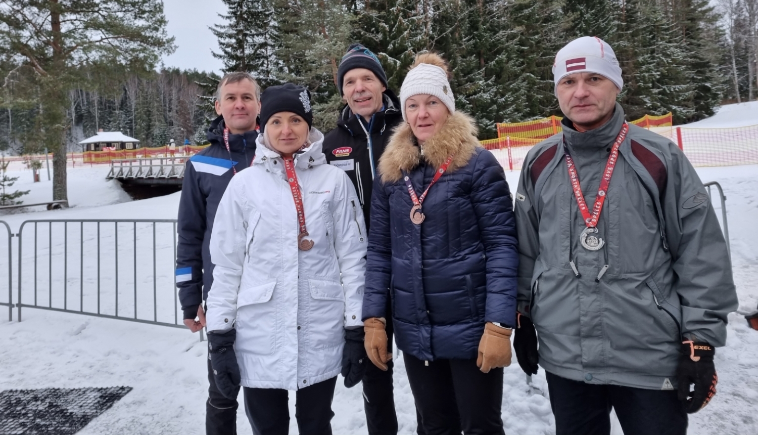 Aizkraukles novada komanda no LSVS finālsacensībām distanču slēpošanā atgriežas ar izcīnītām godalgotām vietām